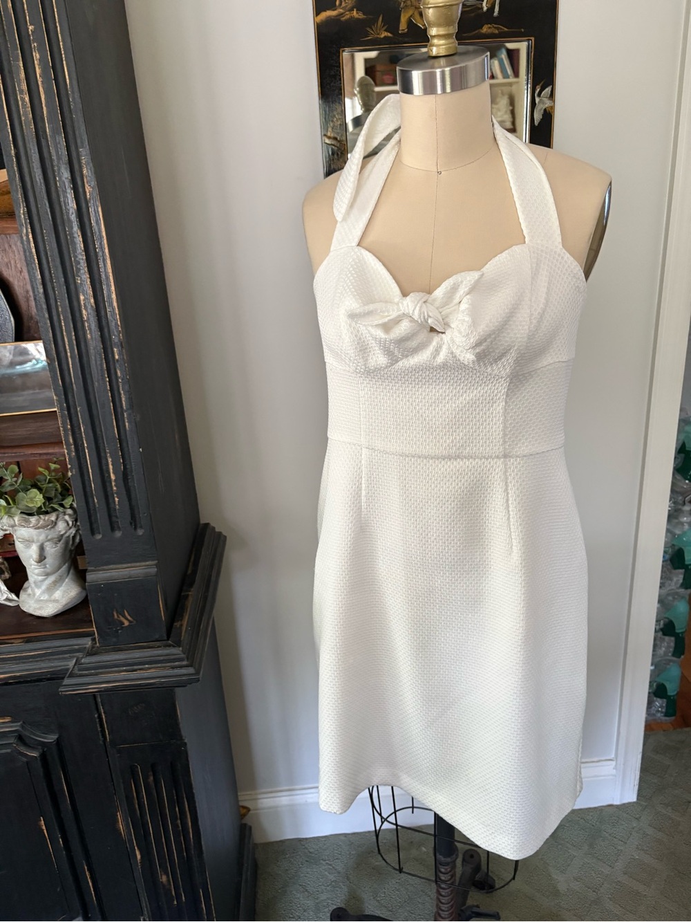 Trina Turk White Halter Dress Sz 6